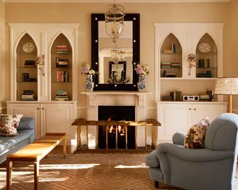 Mount Nelson, A Belmond Hotel, Cape Town - Cape Town - Living room