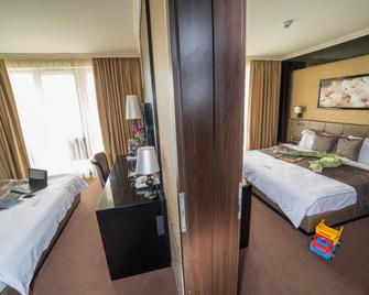 Hotel Délibáb - Hajdúszoboszló - Bedroom