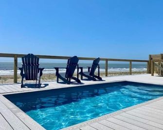 Boudreaux's Beach House - Grand Isle - Piscina
