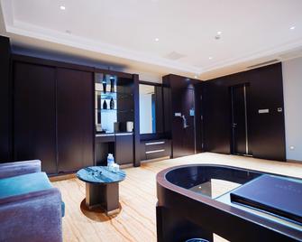 Tianwang International Hotel - Chifeng - Bedroom