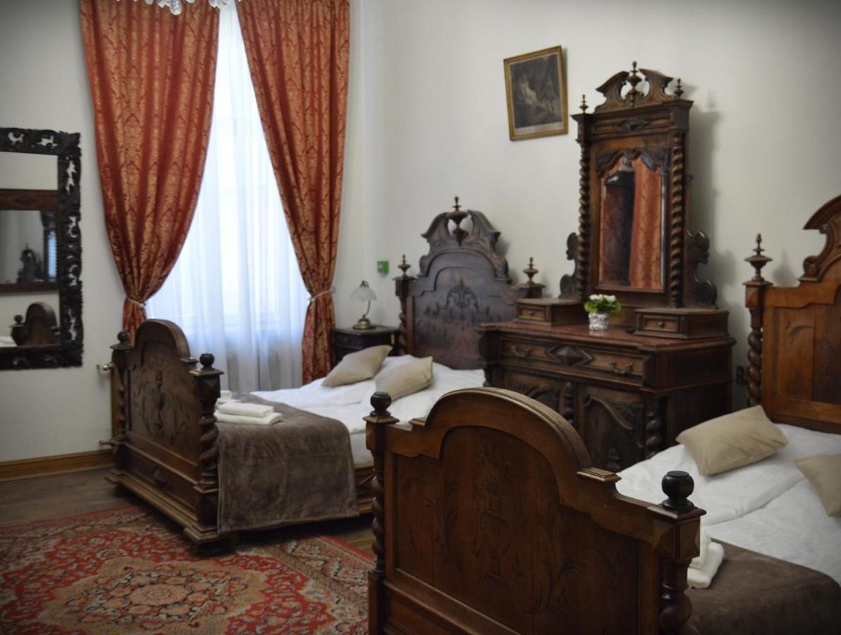 Łódzki Pałacyk - Palace Rooms