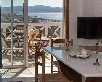 Villa Mina - Adamantas