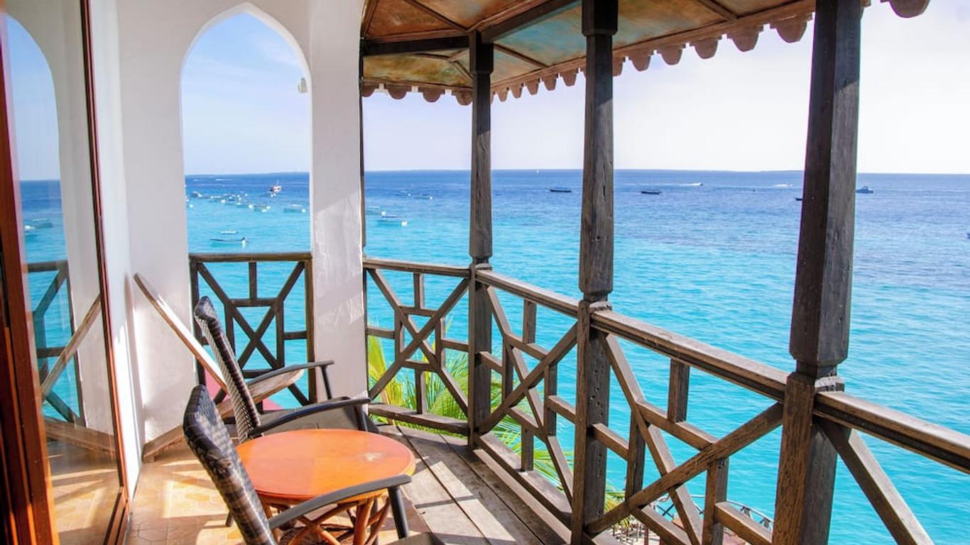 Langi Langi Beach Bungalows