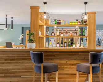 Best Western Plus Hyeres Cote D'azur - Hyerès - Bar