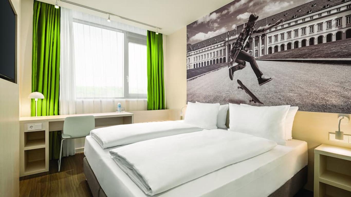 Super 8 by Wyndham Koblenz