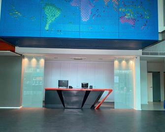 Hotel Z zpaze - בנגקוק - דלפק קבלה