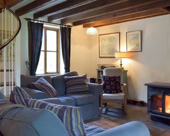 3 bedroom accommodation in Fachongle Ganol, near Newport - Newport - Living room