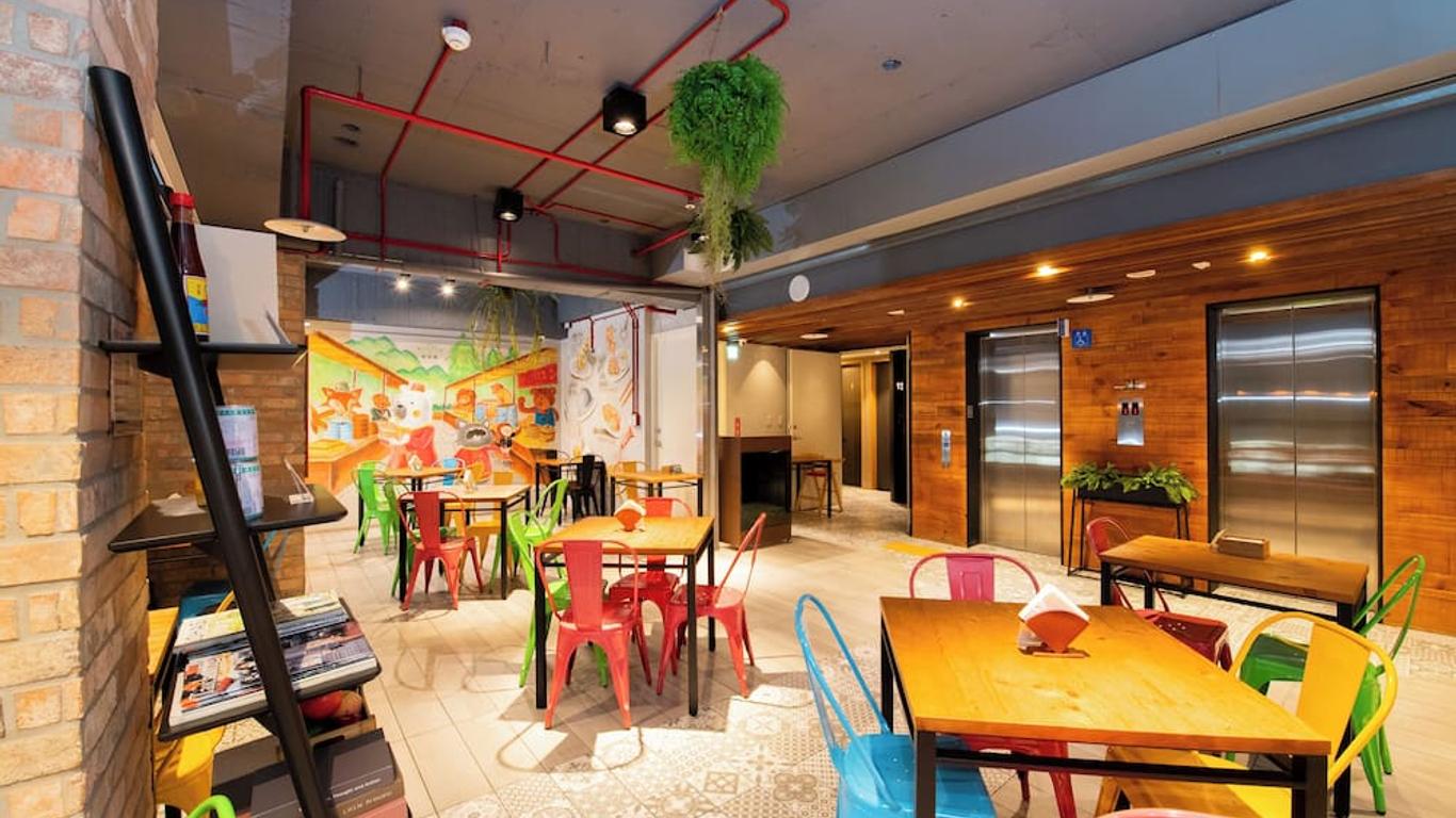 Central Land Hotel