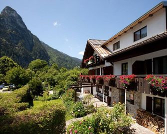 Das Posch Hotel - Oberammergau - Building