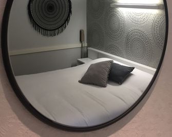 Acanthe hotel - Vitré - Camera da letto