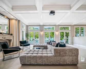 6bd/6.5ba Newly Renovated Estate - Beverly Hills - Los Ángeles - Lobby