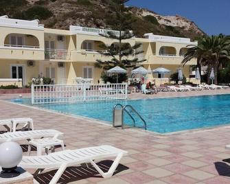 Kontessa Apartments - Kefalos - Zwembad