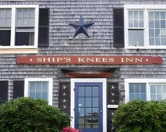 Ship's Knees Inn - Orleans - Building