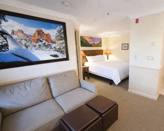 The Historic Crags Lodge - Estes Park