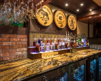 Wild Bear Inn - Pigeon Forge - Restaurant