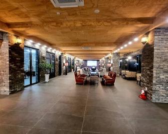 Ramada Chungju Suanbo - Chungju-Si - Lobby
