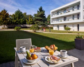 Quality Aparthotel Orléans Sud Zenith - Olivet - Jídelna