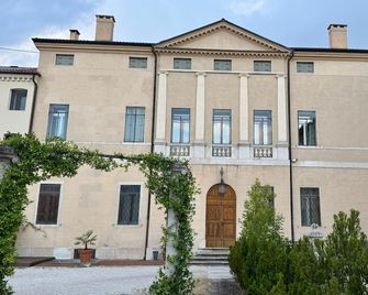 B&B Palazzo Zironda - Thiene - Gebouw