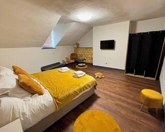 Appartement 6 Climatisé pour un séjour unique au centre ville de Limoges - Limoges - Bedroom