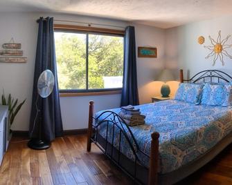 Excellent Family Vacation Value Save Vacation Well - Kure Beach - Bedroom