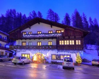 Hotel Al Larin - Cortina d'Ampezzo - Edificio