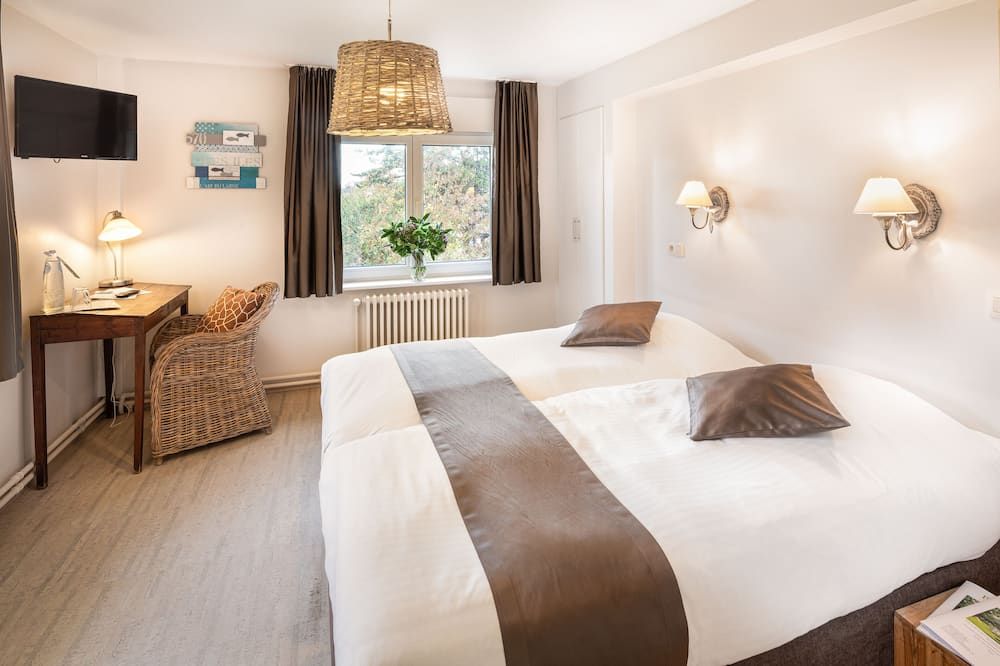 Parkhotel - De Panne - Bedroom