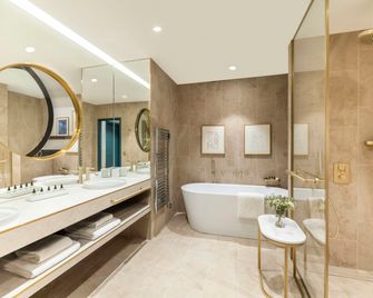 Maison Albar Hotels L'Imperator - Nimes - Bathroom