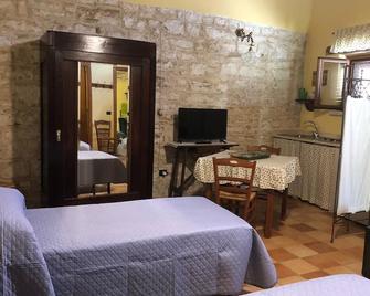 Ai Pilieri di Bagnoli - Andria - Camera da letto