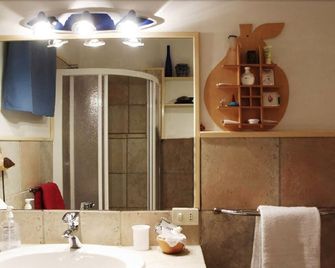 B&B Romy Rocker - Βερόνα - Μπάνιο