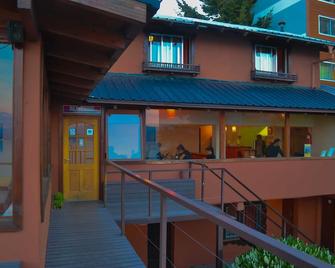 Hostel Inn Bariloche - San Carlos DeBariloche - Edifício