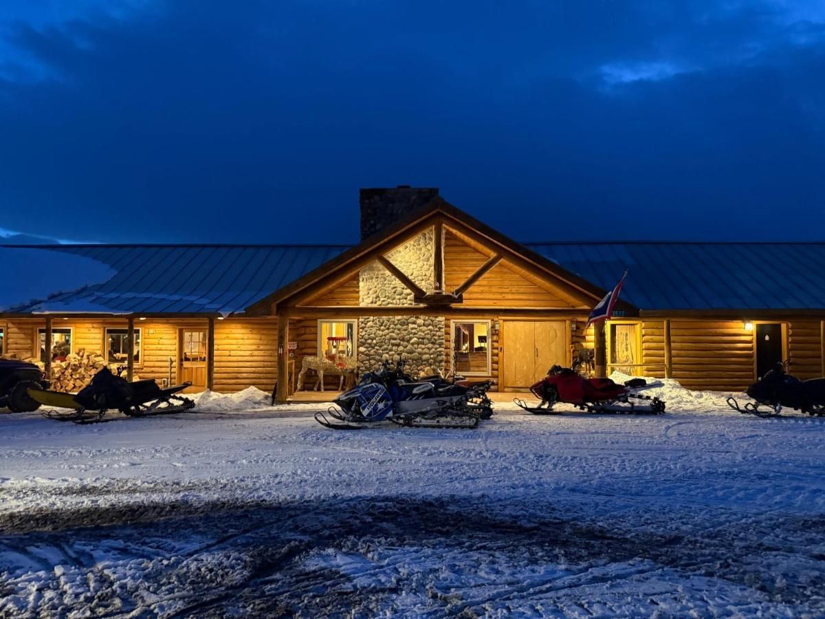 Lava Mountain Lodge