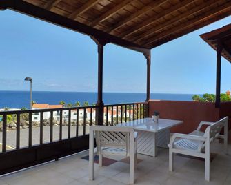 أبارتمنتس إل كيريتو - بيرنا باجا - شرفة