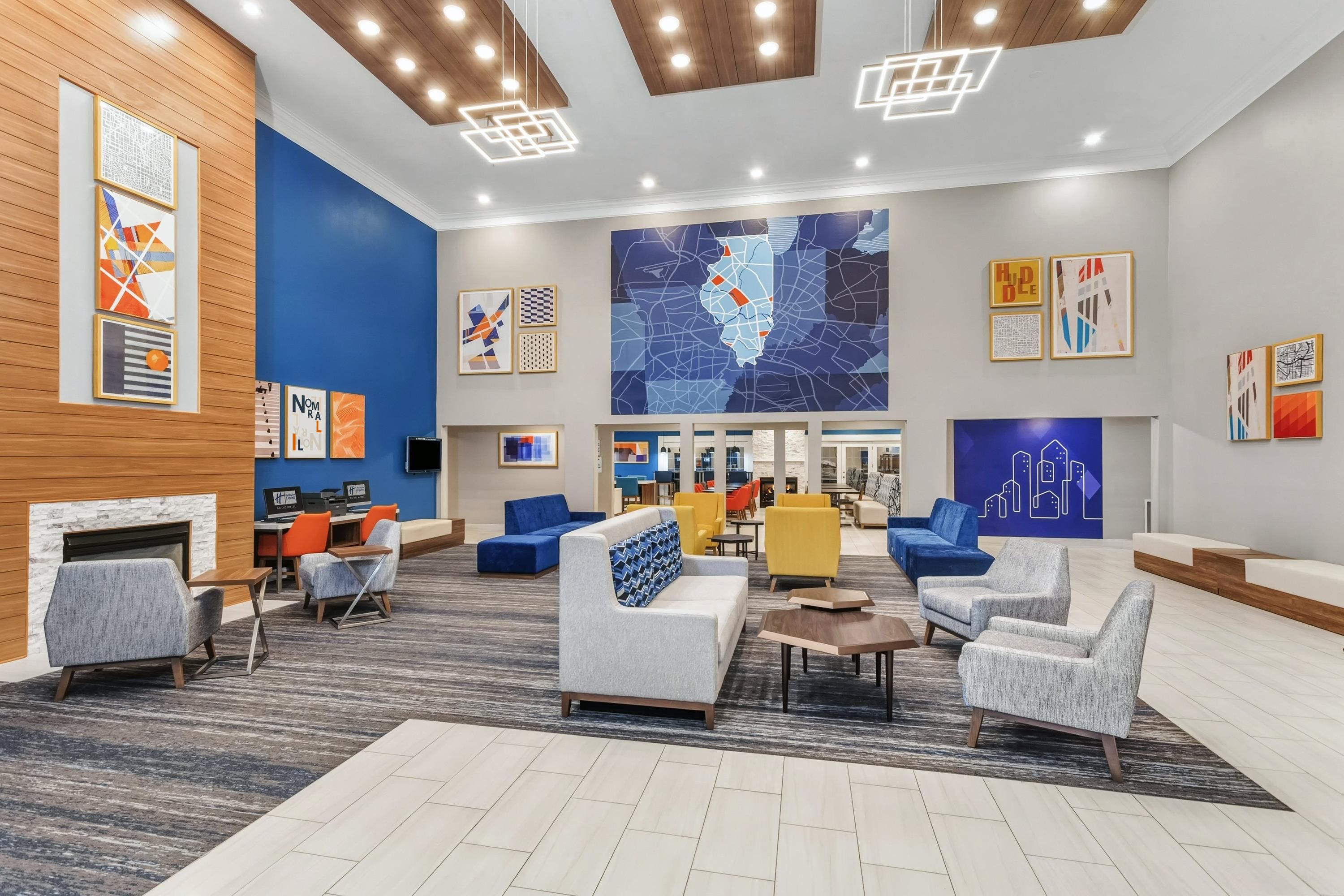 Holiday Inn Express & Suites Bloomington - Normal By IHG - Normal - Lobby