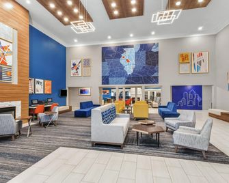 Holiday Inn Express & Suites Bloomington - Normal By IHG - Normal - Lobby