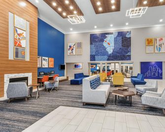 Holiday Inn Express & Suites Bloomington - Normal By IHG - Normal - Lobby