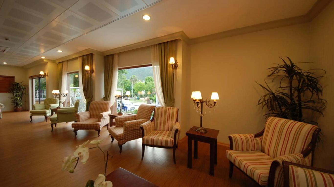 Devamli Hotel