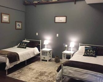 Welcome! Create your own Lakeside Memories on Lake Tanwax - Eatonville - Habitación