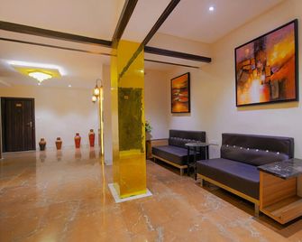 Fabhotel Imperial Regency - Indore