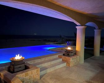 Ocean Front Villa in peaceful La Ribera Sleeps 12 - La Ribera - Pool
