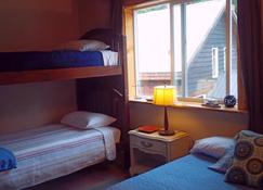 Comfy, Quiet, Furnished Tastefully! Great For Fishing Clients And Vacationers. - Yakutat - Habitación
