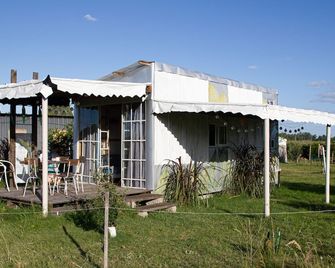 Uy MÁgica Cabaña En Entorno Natural Único - Mercedes - Edificio