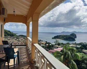 Windsor Apartment - Kingstown - Balcony