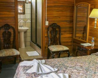 Santa Elena Lodge - La Cruz - Habitación