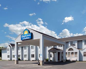 Days Inn & Suites by Wyndham Spokane Airport Airway Heights - Airway Heights - Edificio