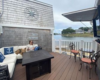 The Onset Beach Compound-Cape Cod Beach Resort & Oceanic Habitat - East Wareham - Balcón