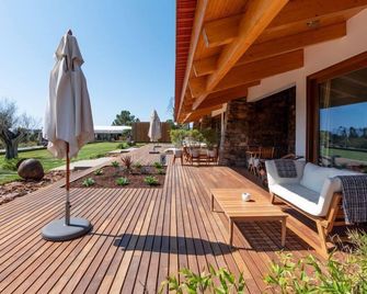 Teima, Alentejo Sw - Sao Teotonio - Binnenhof