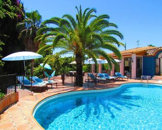 Jardines De La Reina Boutique B & B - Marbella - Piscine