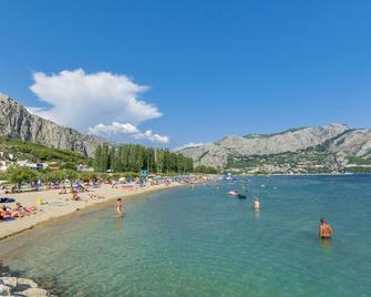 Apartments Ana - Omiš - Plaża