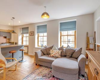 2 bedroom accommodation in Jedburgh - Jedburgh - Living room