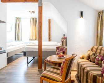 Hotel Restaurant Krehl's Linde - Stuttgart